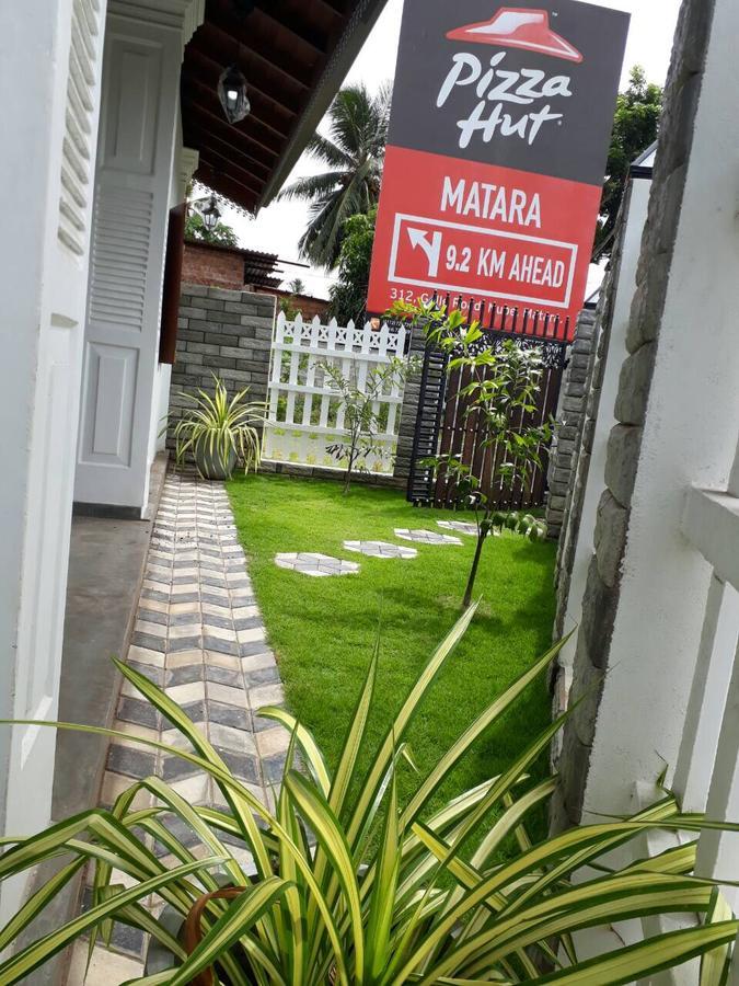Best Inn Villa Mirissa Bagian luar foto